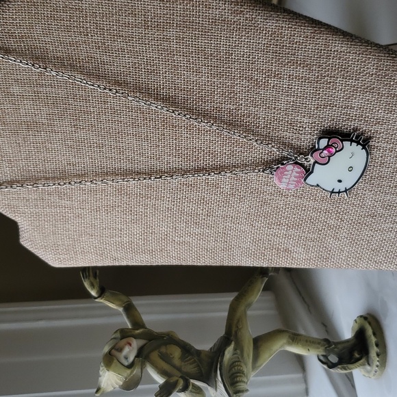 Hello Kitty Necklace - Picture 2 of 5